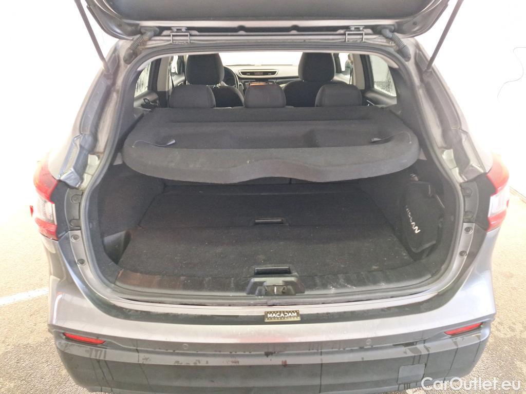  Nissan  Qashqai NISSAN  / 2017 / 5P / Crossover 1.5 DCI 115 DCT Business Edition #9