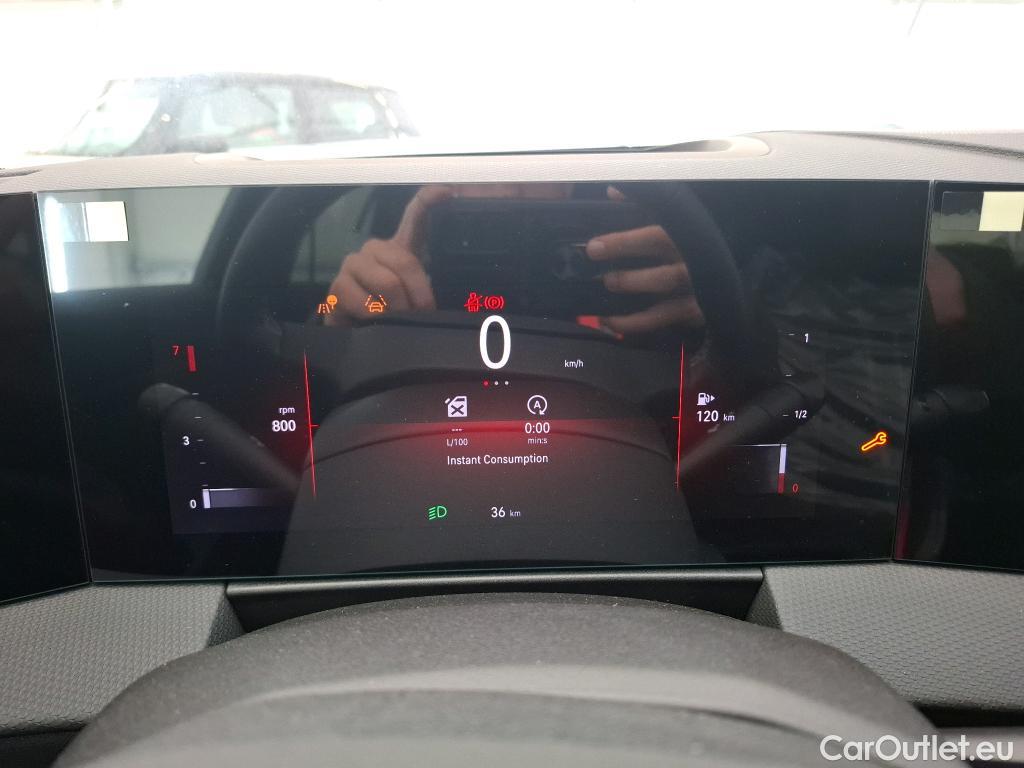  Opel  Astra  Berline 5-pt. GS 1.2 Turbo 130CV BVM6 6E #9