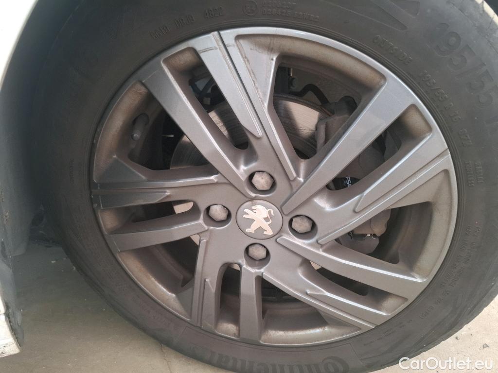  Peugeot  208  Active Business 1.5 HDi 100CV BVM6 E6d / VO RECONDITIONNE - PHOTOS AVANT RECONDITIONNEMENT #21