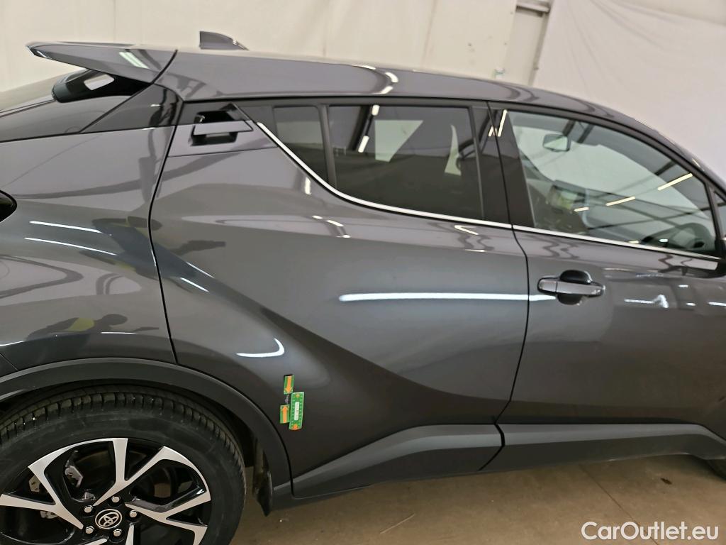  Toyota  C-HR TOYOTA  / 2016 / 5P / SUV 1.8 HYBRIDE 122 EDITION(SP) #17