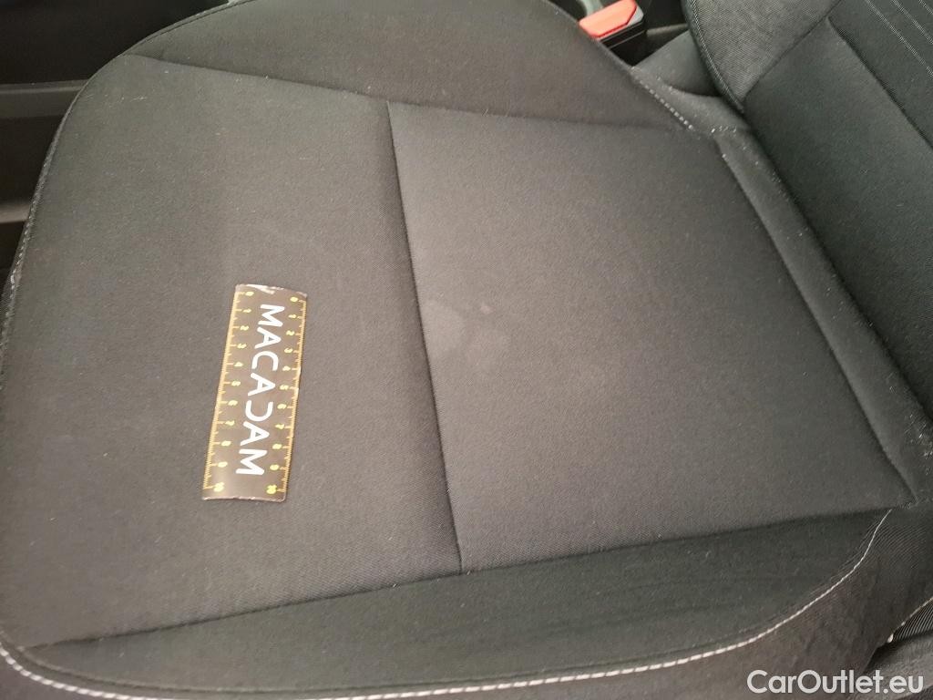  Renault  Captur  II Business 1.5 dCi 95CV BVM6 E6dT #16