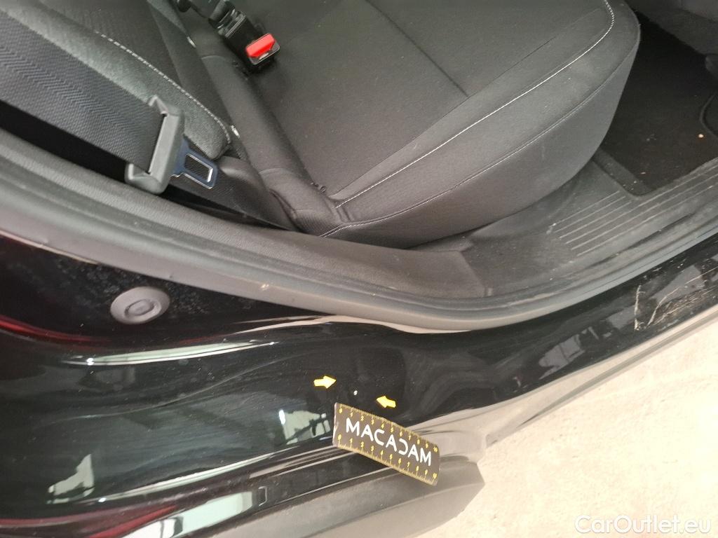  Renault  Captur  II Business 1.5 dCi 95CV BVM6 E6dT #9