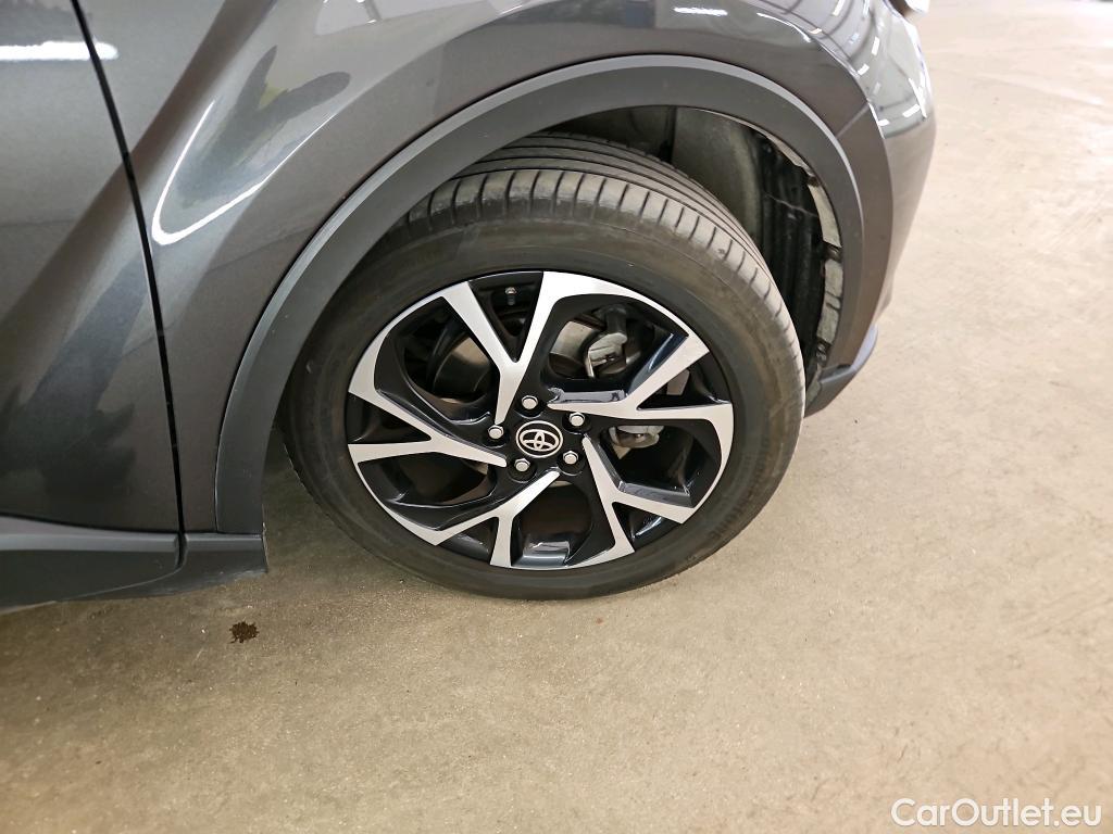  Toyota  C-HR TOYOTA  / 2016 / 5P / SUV 1.8 HYBRIDE 122 EDITION(SP) #6