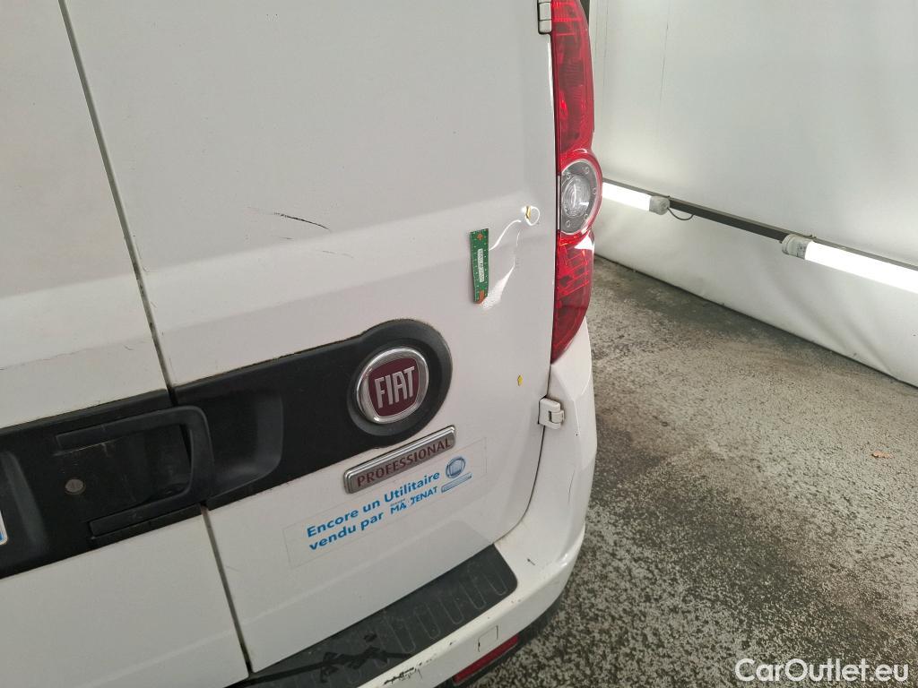  Fiat  Doblo FIAT Doblò Cargo / 2015 / 4P / Fourgonnette 1.6 Multijet 105 Pro Lounge #16