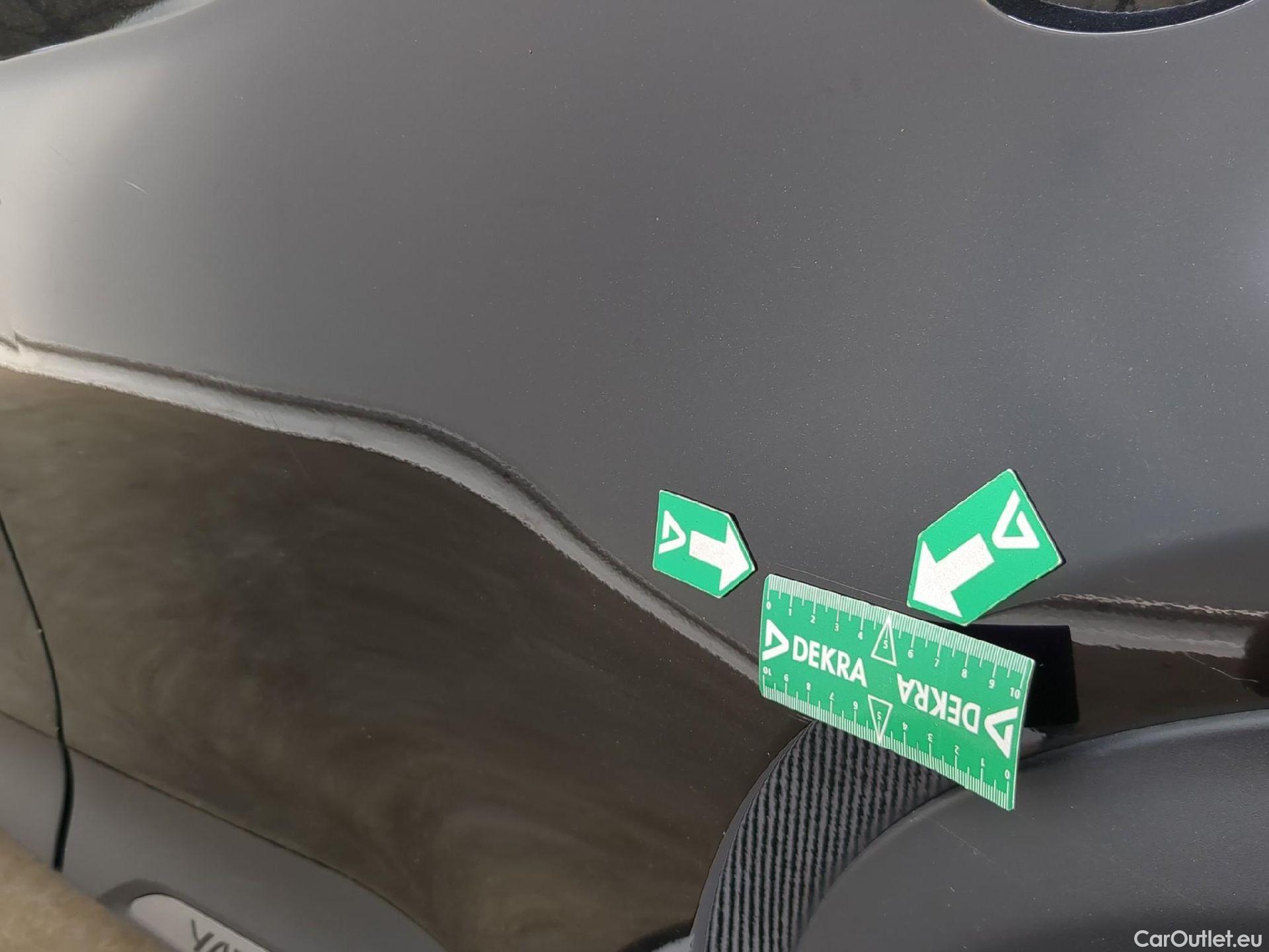  Toyota  Yaris Cross TOYOTA  Hybride / 2021 / 5P / SUV 1.5 HYBRID 116H DYNAMIC BUSINESS BEYOND #36
