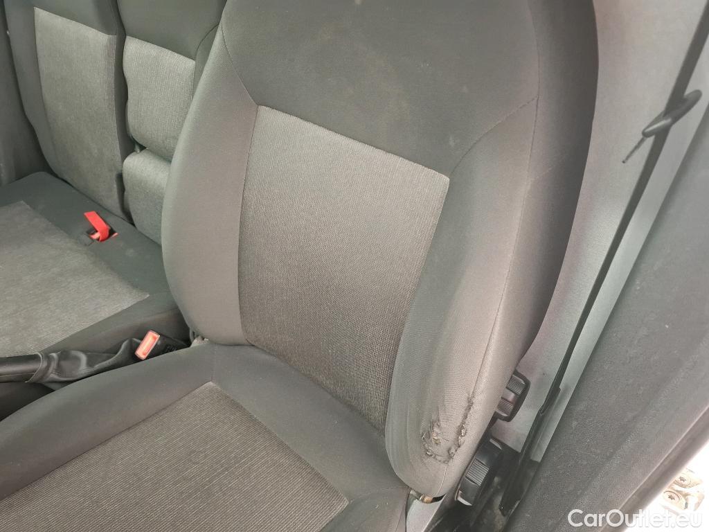  Fiat  Doblo FIAT Doblò Cargo / 2015 / 4P / Fourgonnette 1.6 Multijet 105 Pro Lounge #21