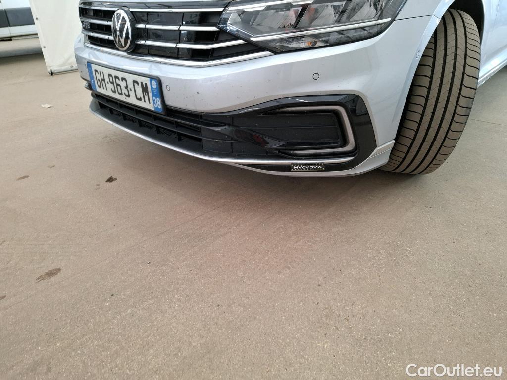  Volkswagen  Passat VOLKSWAGEN  / 2019 / 4P / Berline 1.4 TSI DSG HYBRIDE RECHARGEABLE GTE #10