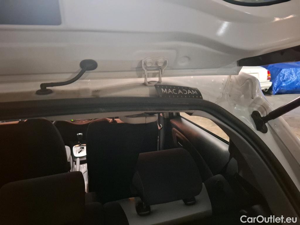  Toyota  Yaris TOYOTA  Hybride / 2017 / 5P / Berline 1.5 VVT-I HYBRID France Business #3