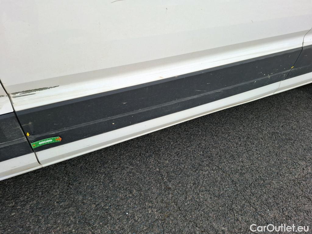  Volkswagen  Crafter  Fourgon Fourgon 35 lang mit Hochdach FWD 2.0 140CV BVM6 #40