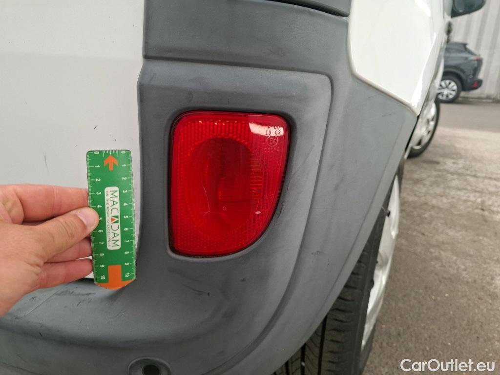  Renault  Kangoo  Express Extra (Série Spéciale) 1.5 dCi 75CV BVM5 E6 #20