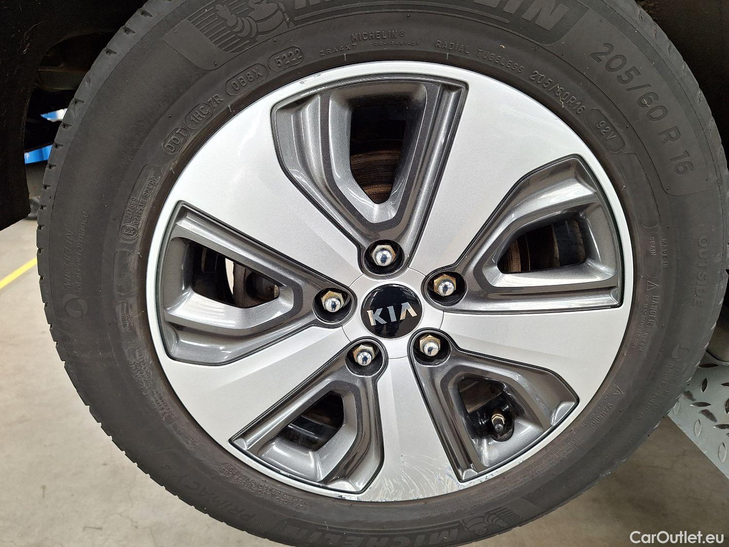  KIA  Niro Kia,  '16, KIA  Fusion 1.6 GDi HEV 6DCT 5d #8