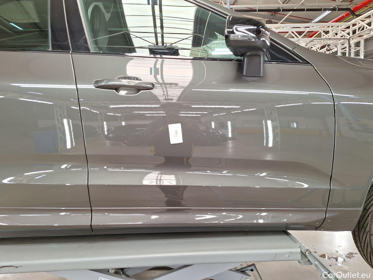 Volvo  XC60 Volvo,  '17, Volvo  T6 Recharge Geartronic R-Design 5d #41