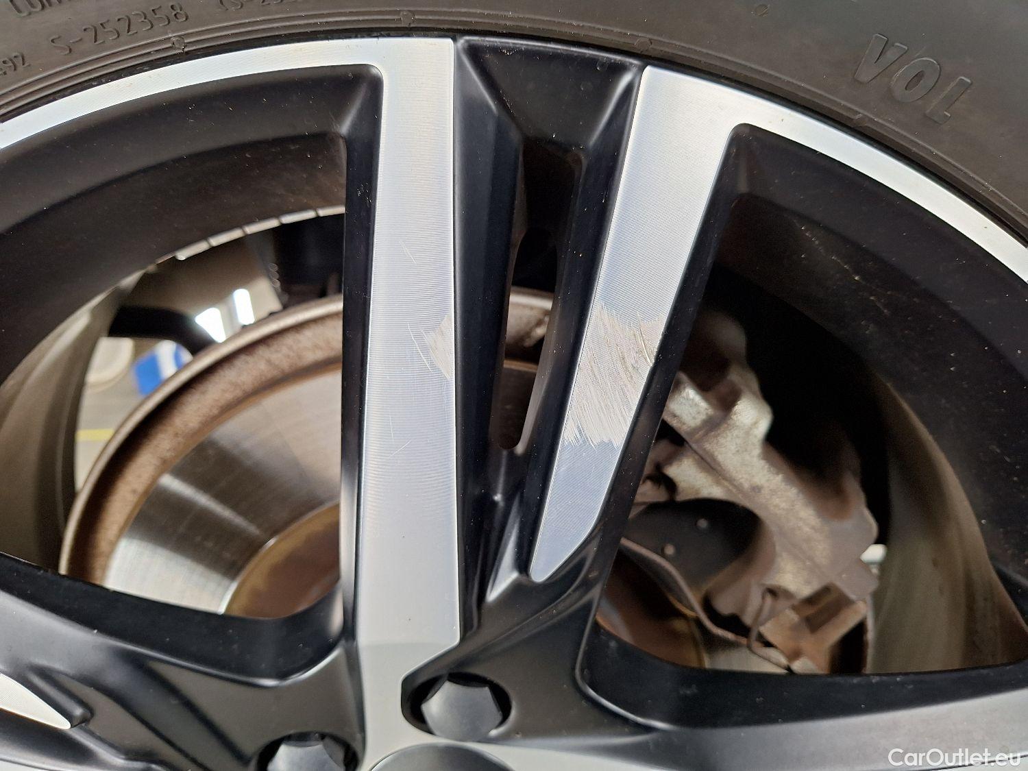  Volvo  XC60 Volvo,  '17, Volvo  T6 Recharge Geartronic R-Design 5d #4