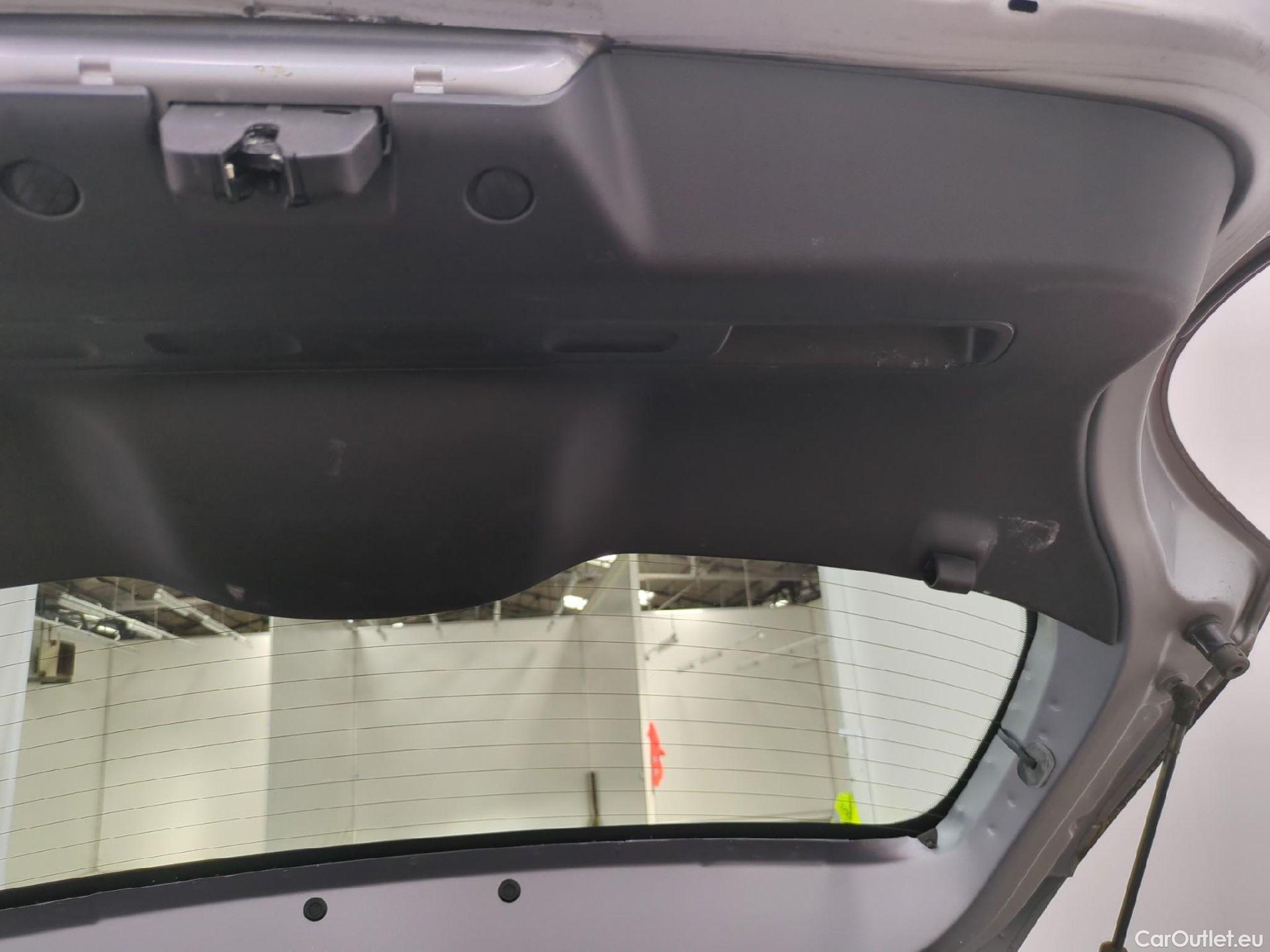  Citroen  C3  Feel Pack 1.2 PureTech 80CV BVM5 E6d #8