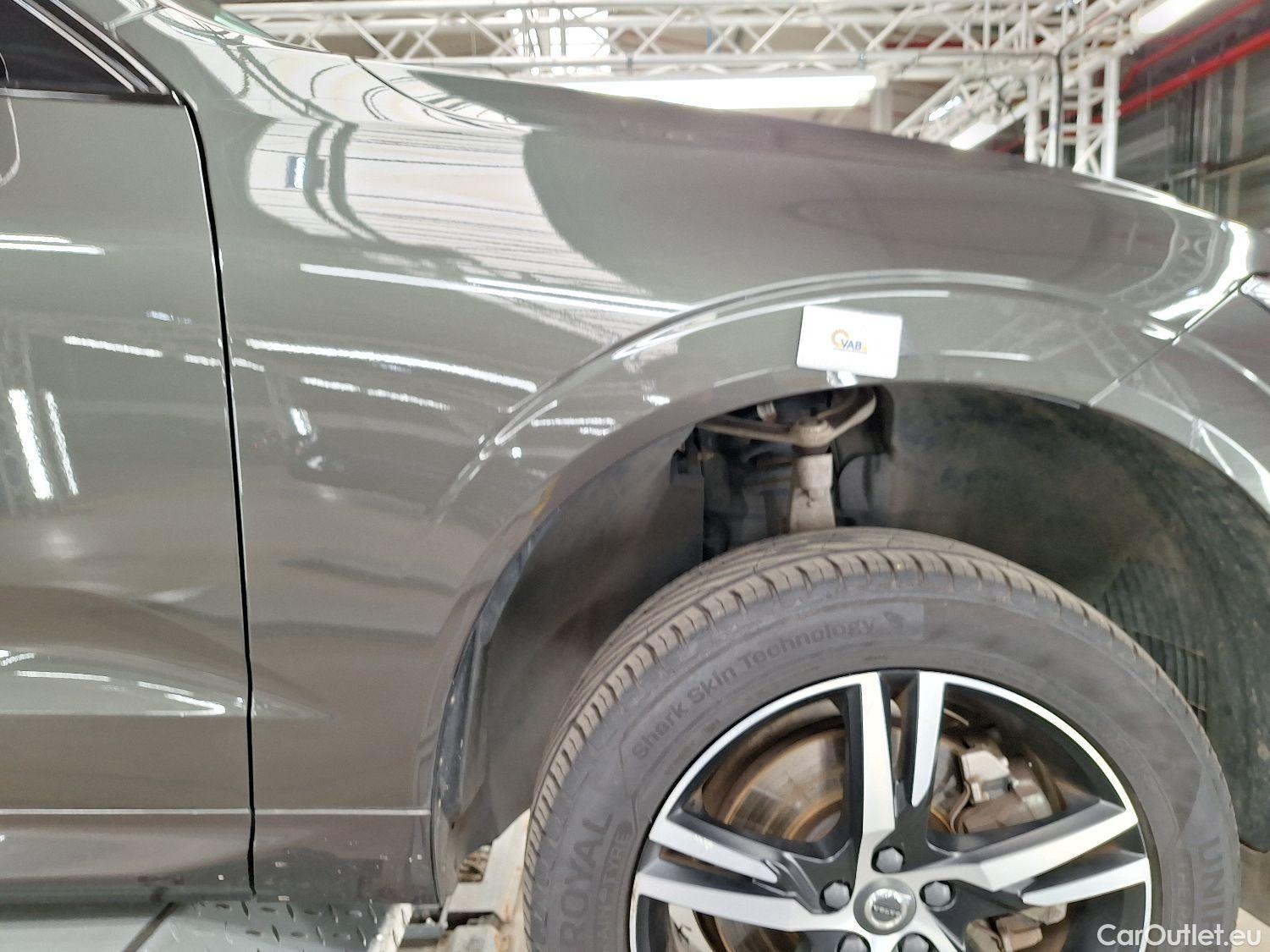  Volvo  XC60 Volvo,  '17, Volvo  T6 Recharge Geartronic R-Design 5d #38