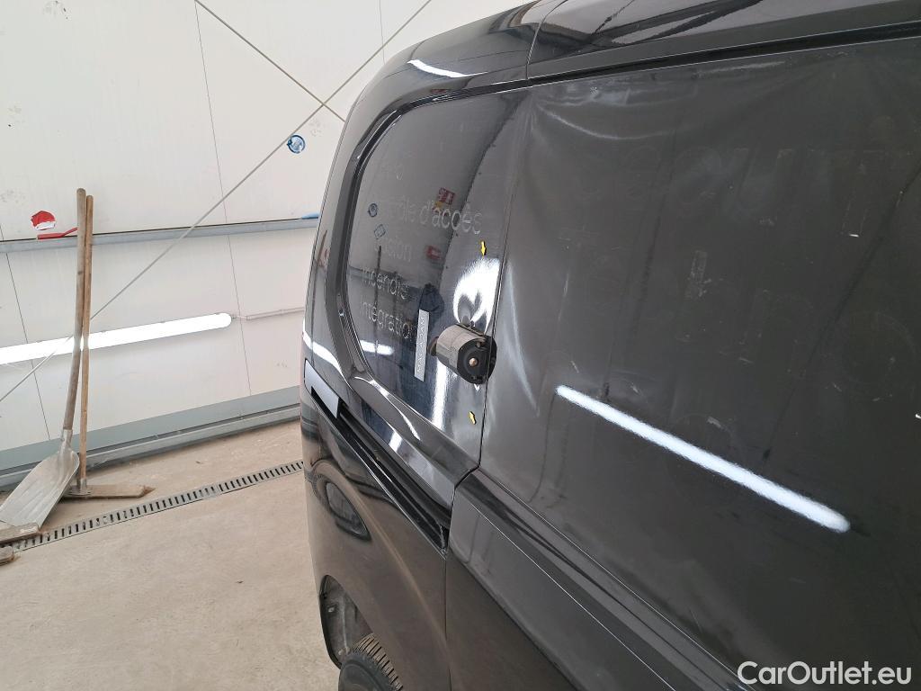  Citroen  Berlingo  Fourgon Club M 1000 1.5 BlueHDi 130CV BVA8 E6dT #7