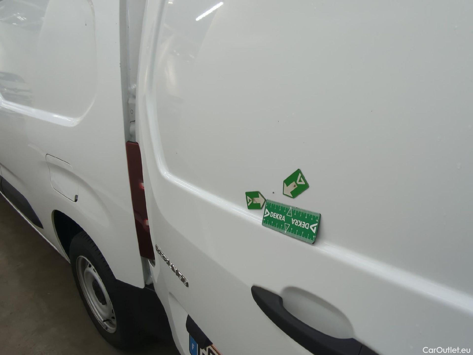  Citroen  Berlingo  Fourgon Driver M 650 1.5 BlueHDi 100CV BVM6 E6d #11