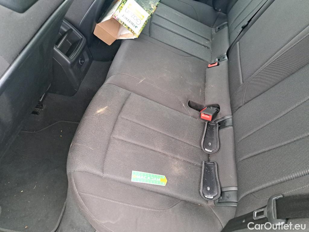  Audi  A4  Berline 35 TFSI Business line 2.0 TFSI 150CV BVA7 E6d #47
