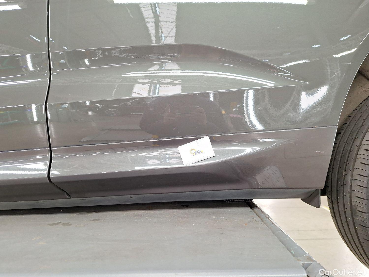  Volvo  XC60 Volvo,  '17, Volvo  T6 Recharge Geartronic R-Design 5d #33