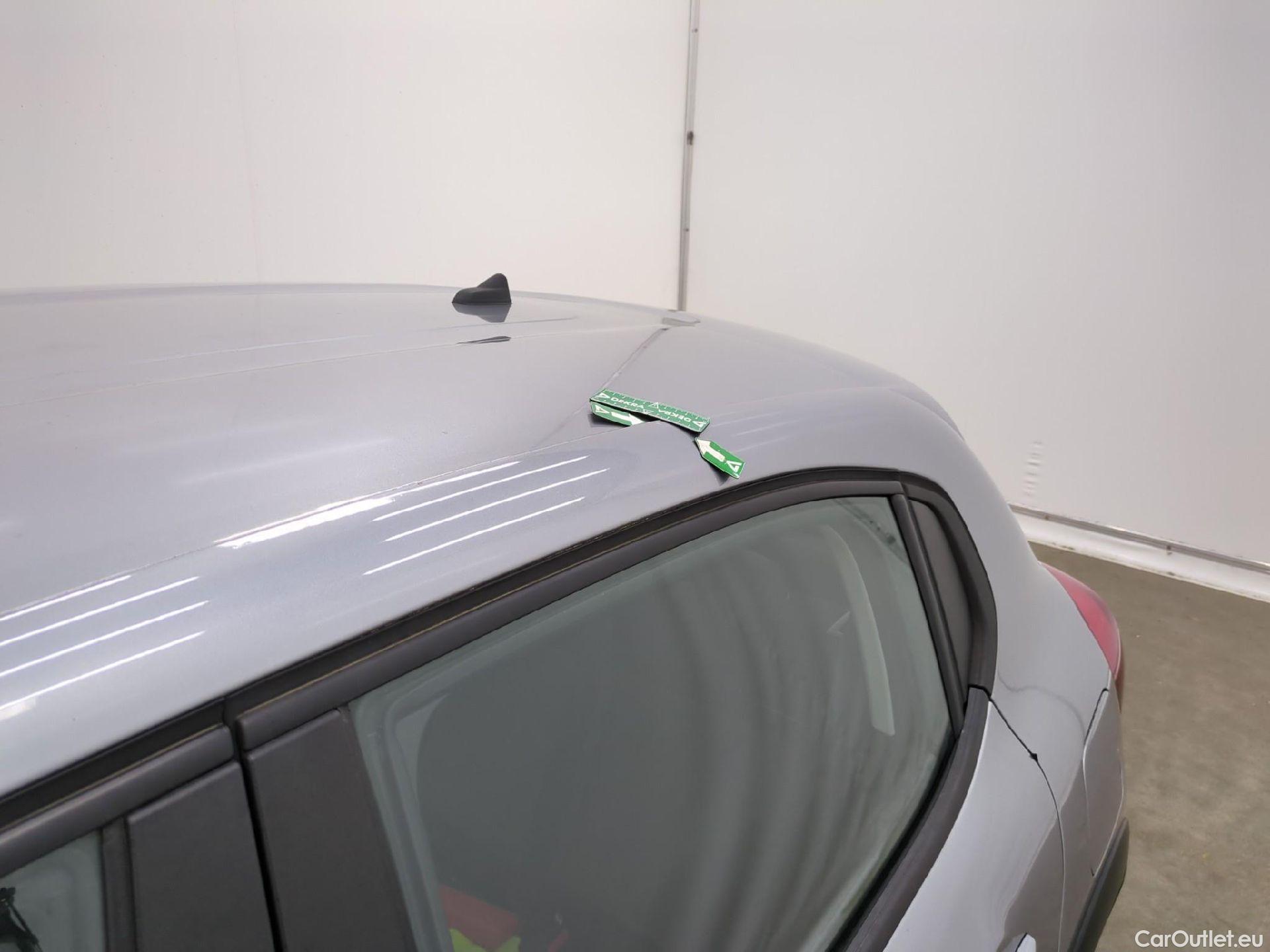  Citroen  C3  Feel Pack 1.2 PureTech 80CV BVM5 E6d #29