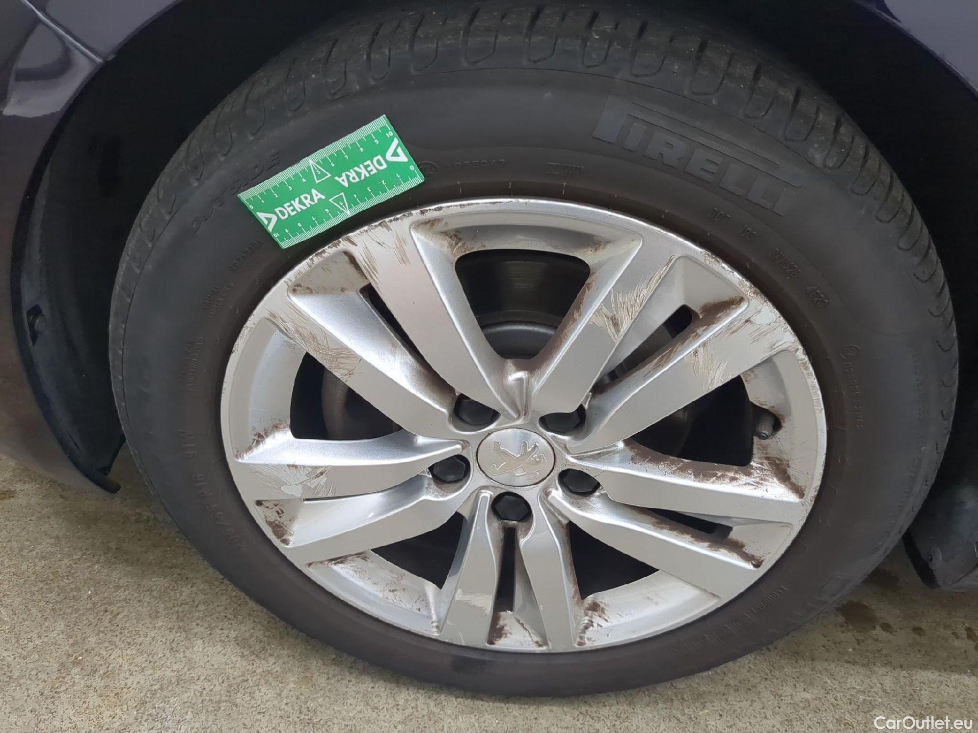  Peugeot  308  Active Business 1.5 HDi 130CV BVA8 E6dT #10