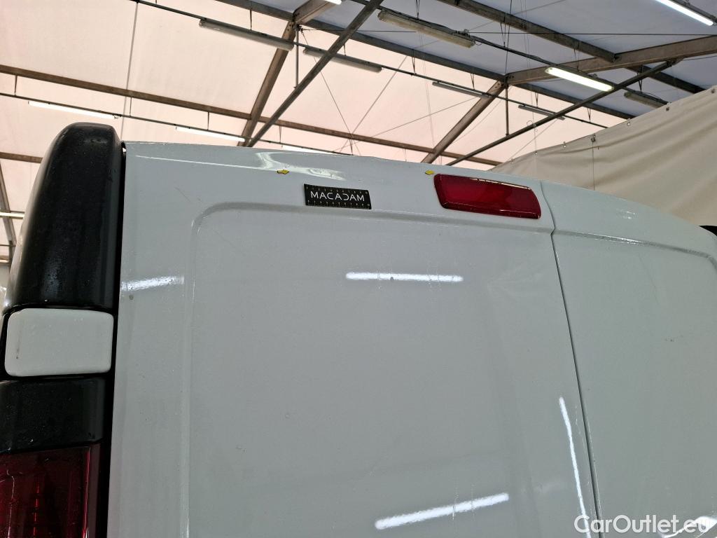  Renault  Trafic  III Fourgon L2H1 3T Confort 2.0 dCi 130CV BVM6 E6d #4
