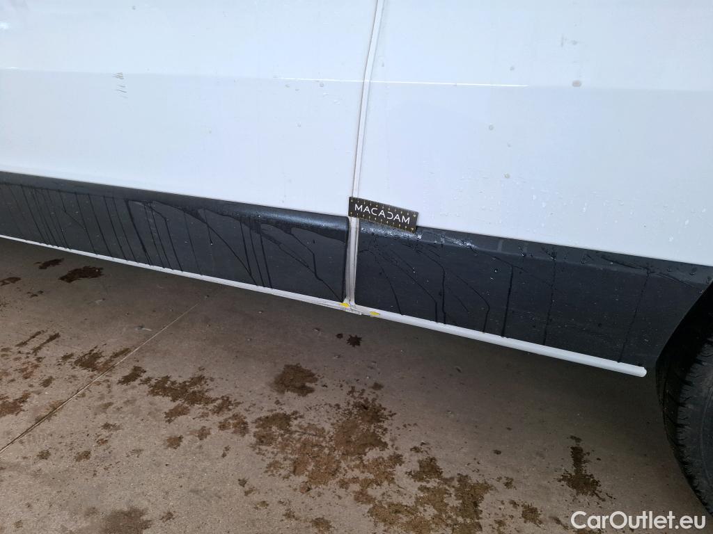  Renault  Trafic  III Fourgon L2H1 3T Confort 2.0 dCi 130CV BVM6 E6d #15