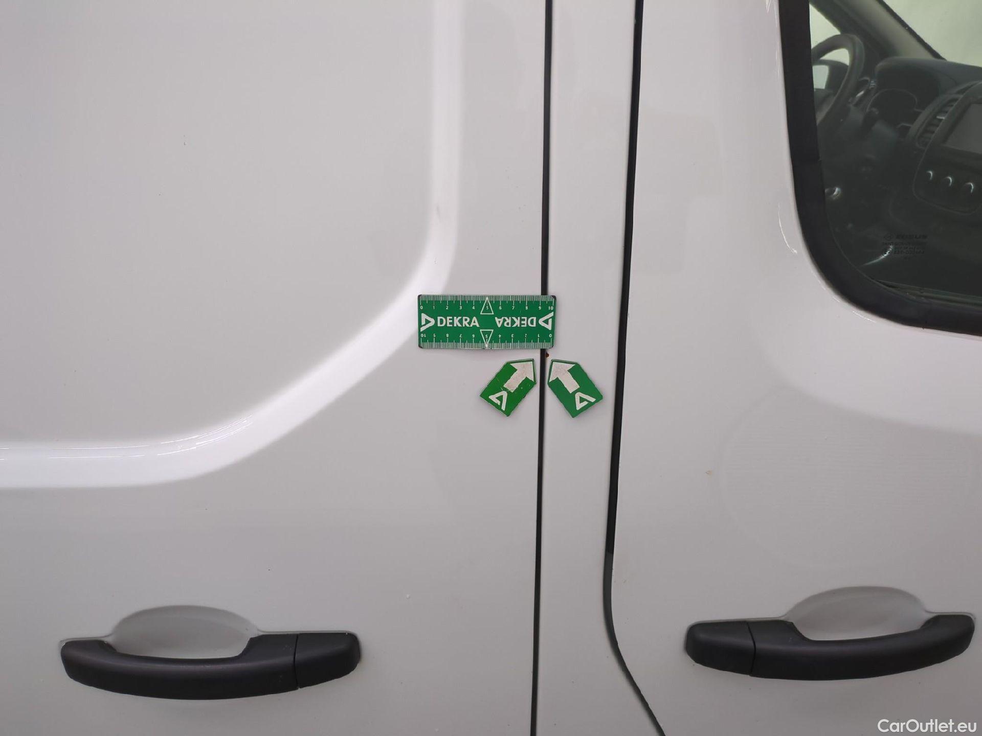 Renault  Trafic RENAULT  VU 4p Fourgon FG GCF L2H1 1300 dCi 120 #30