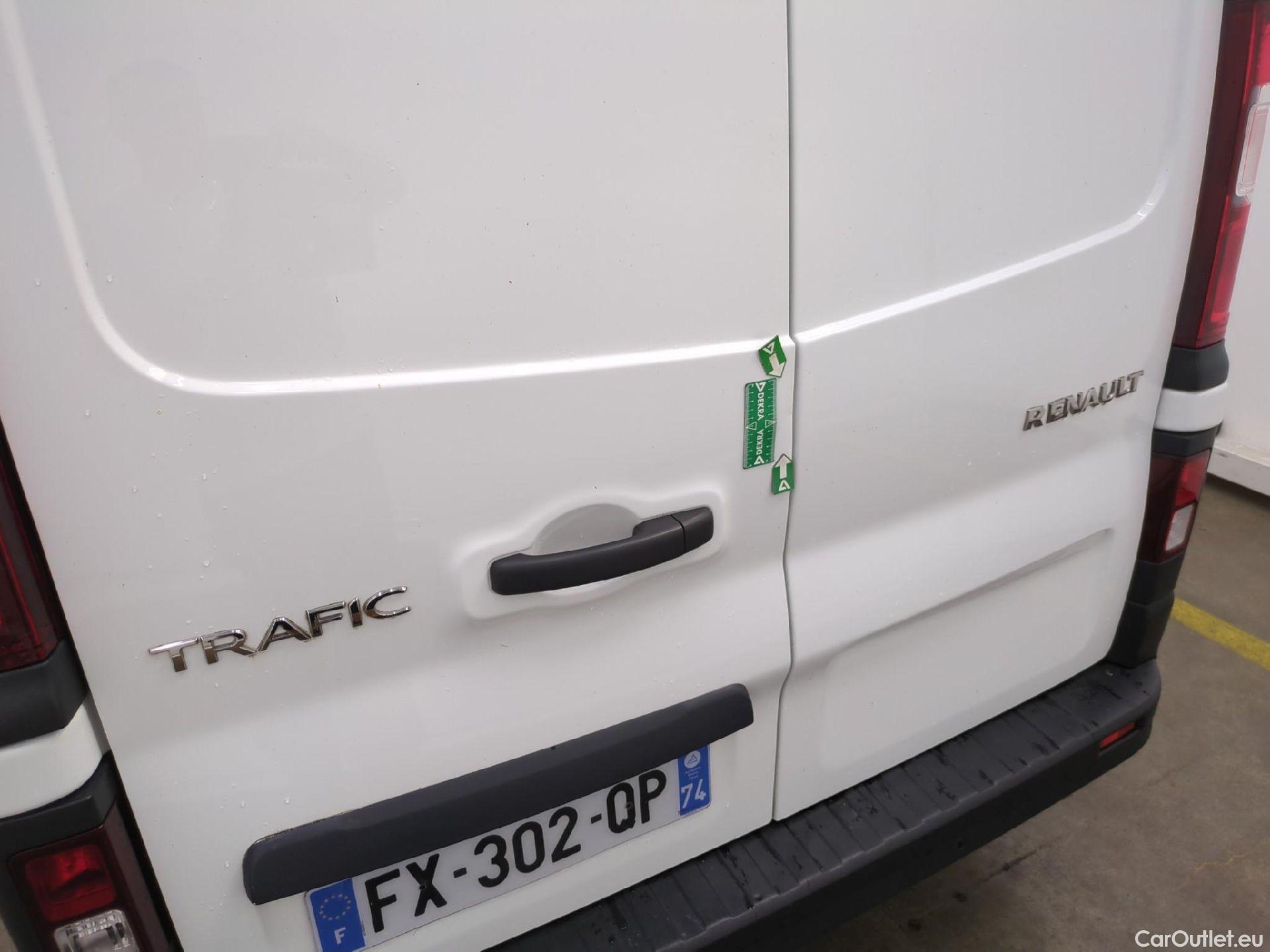  Renault  Trafic RENAULT  VU 4p Fourgon FG GCF L2H1 1300 dCi 120 #37