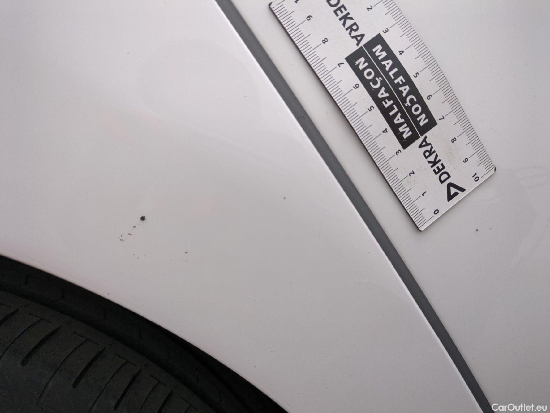  Toyota  Yaris TOYOTA  Hybride / 2019 / 5P / Berline Hybride 116h France Business Stage Acad #10