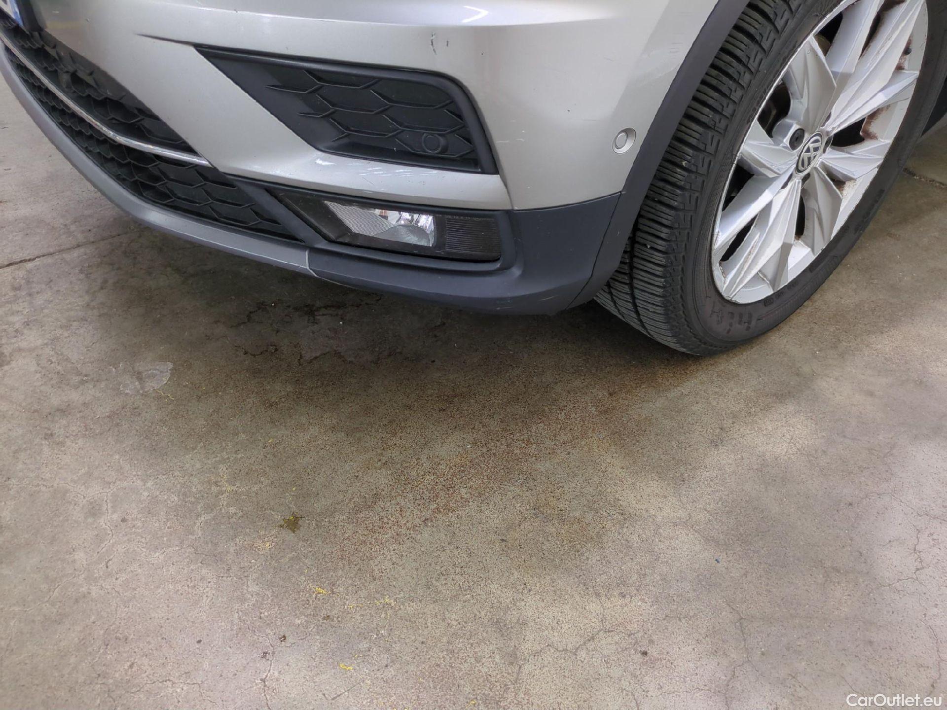  Volkswagen  Tiguan VOLKSWAGEN  5p SUV 2.0 TDI 150 DSG7 Carat #29