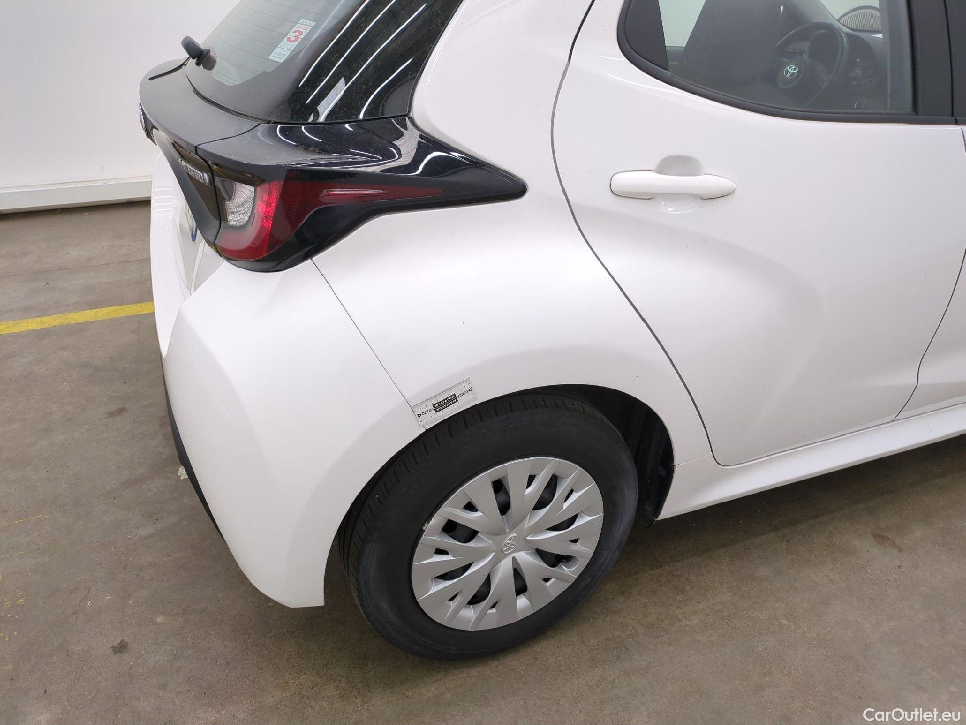  Toyota  Yaris TOYOTA  Hybride / 2019 / 5P / Berline Hybride 116h France Business Stage Acad #11