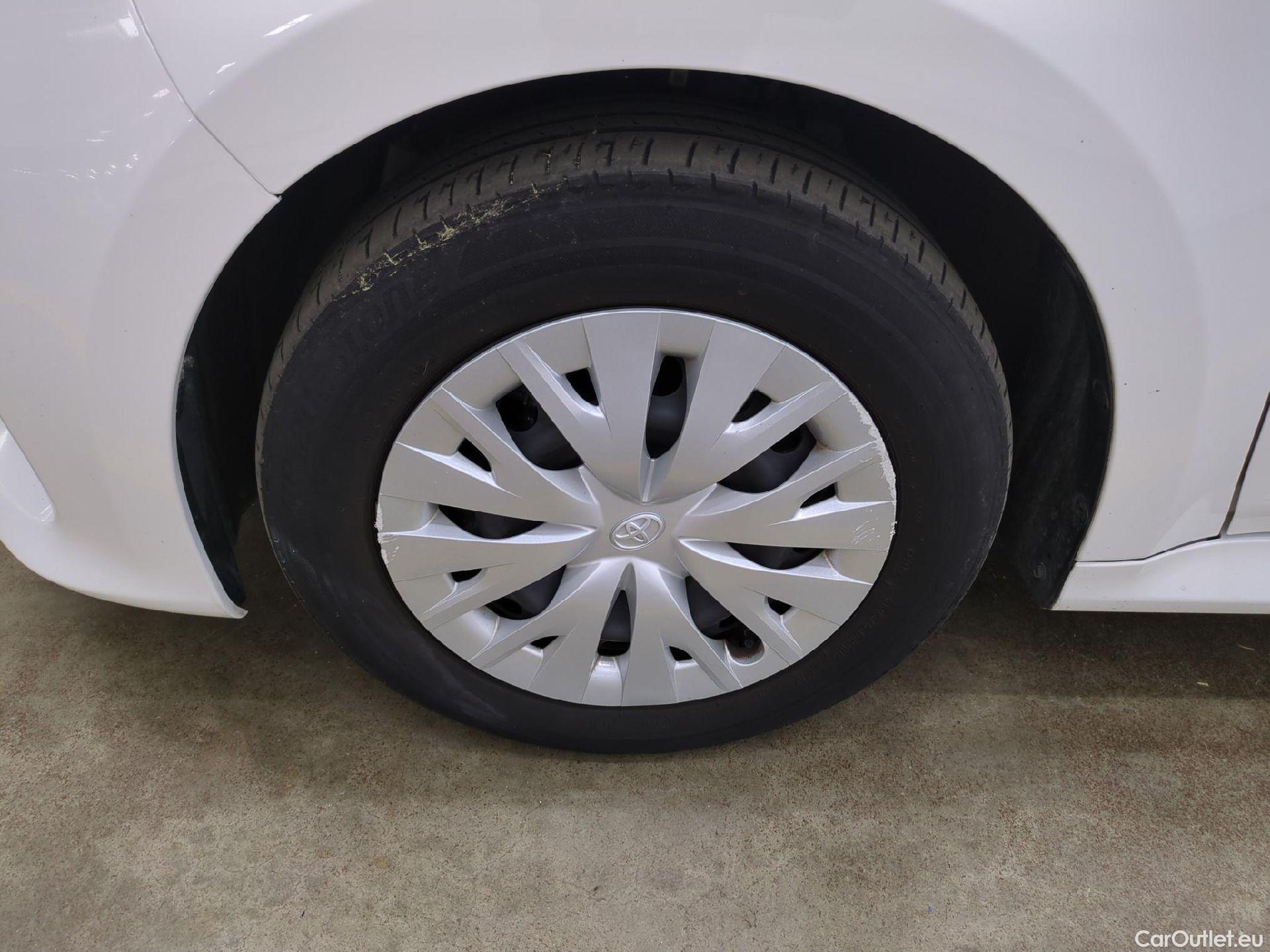  Toyota  Yaris TOYOTA  Hybride / 2019 / 5P / Berline Hybride 116h France Business Stage Acad #2