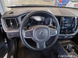  Volvo  XC60 VOLVO  / 2017 / 5P / SUV B4 AWD GEARTR. BUSINESS #95