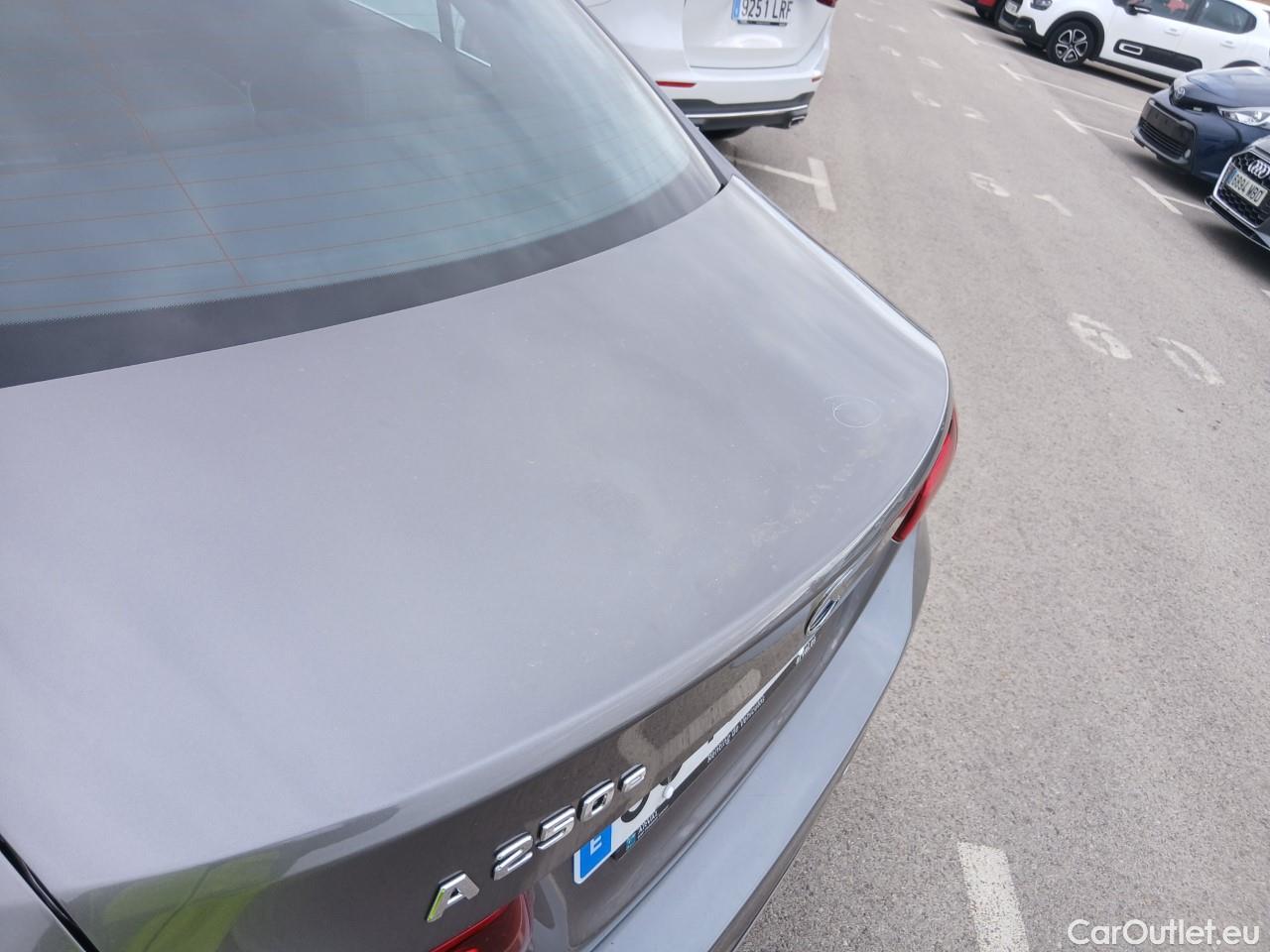  Mercedes  A-Klasse Clase A A 250 e (177.186) 1.3 215CV AT8 E6d #23