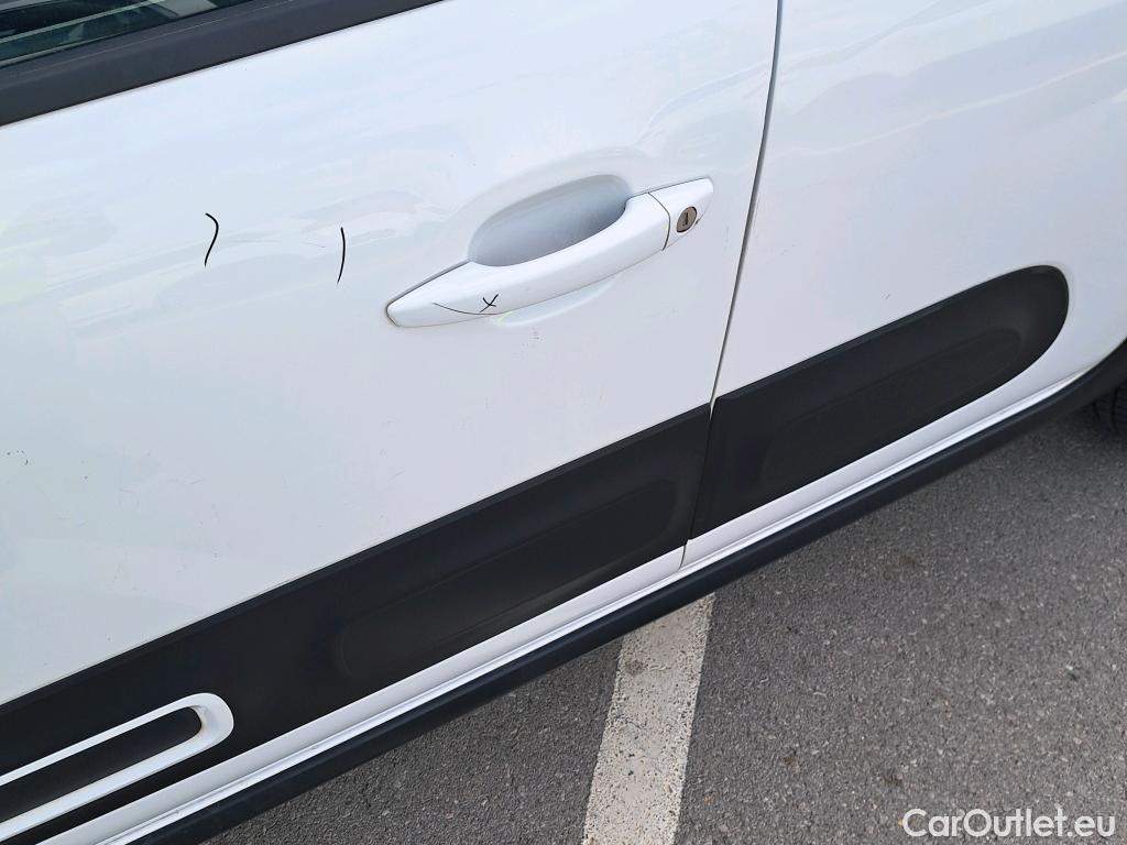  Citroen  C3  Feel Pack 1.5 BlueHDi 100CV MT6 E6d #15