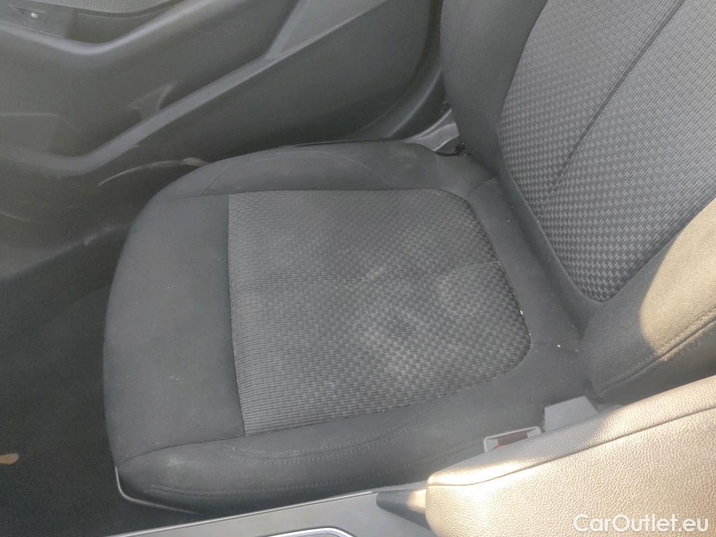  Bmw  Serie 1 BMW  / 2019 / 5P / berlina con portón 118i Corporate Auto. (AC) #36