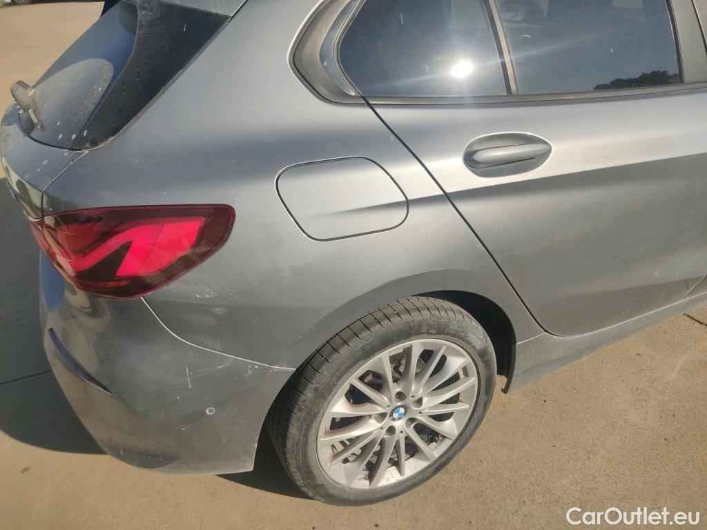  Bmw  Serie 1 BMW  / 2019 / 5P / berlina con portón 118i Corporate Auto. (AC) #8