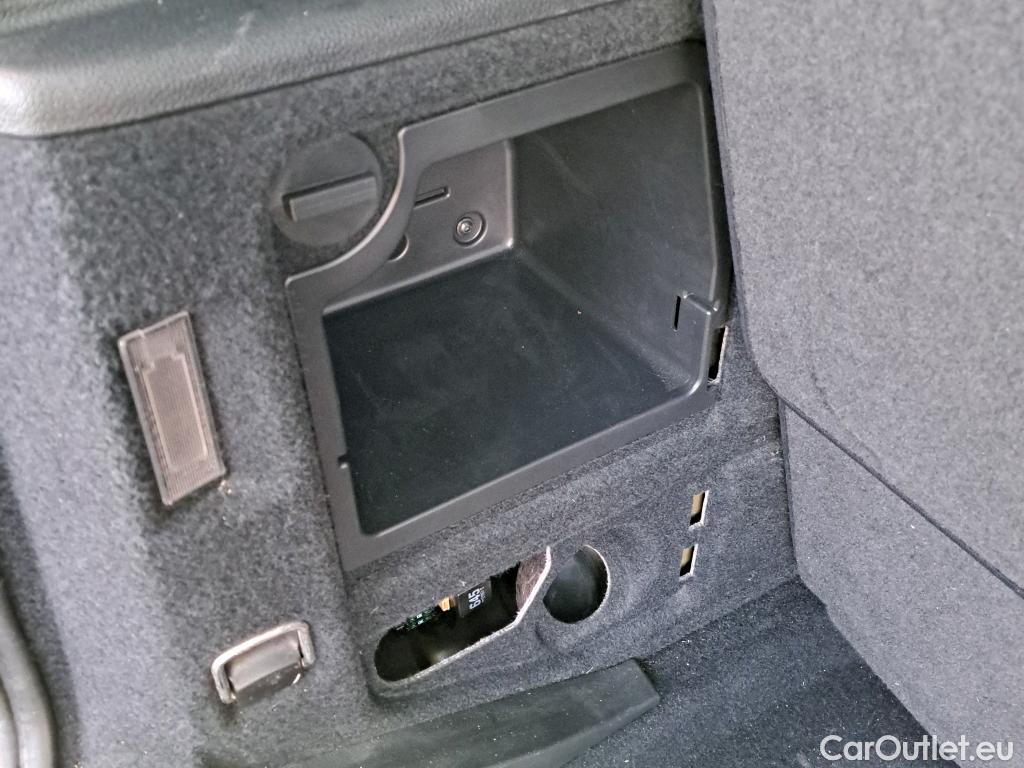  Seat  Alhambra SEAT  / 2010 / 5P / monovolumen 1.4 TSI 110kW DSG S/S Excellen GO(SP) #12