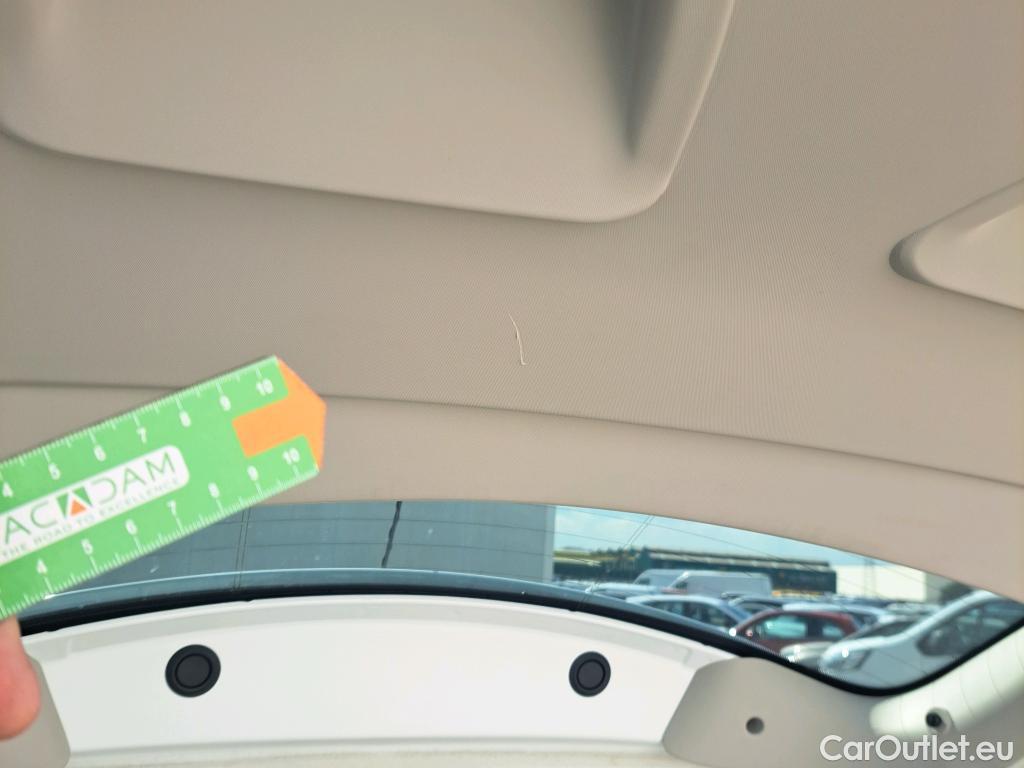  Renault  Zoe RENAULT  / 2013 / 5P / berlina con portón Limited 40 R110 #14