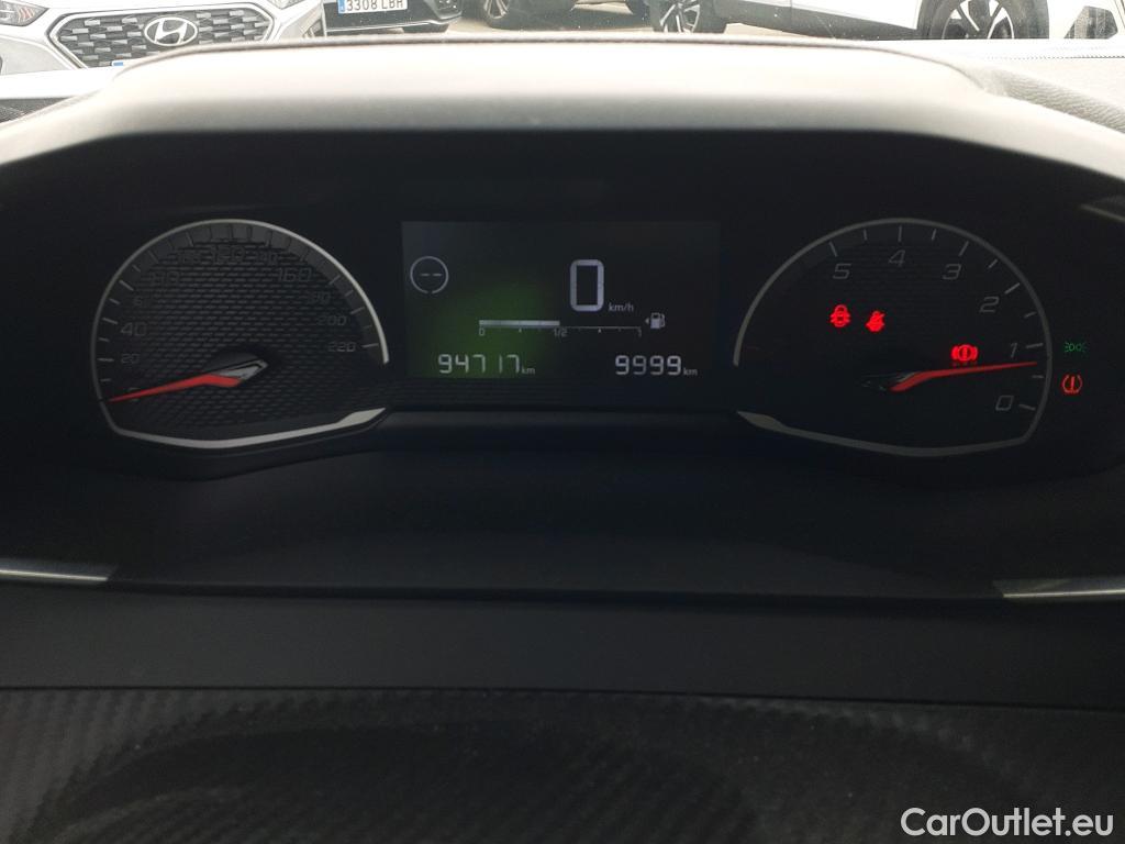  Peugeot  2008 PEUGEOT  / 2019 / 5P / todoterreno Active BlueHDI 81kW (110CV) #35
