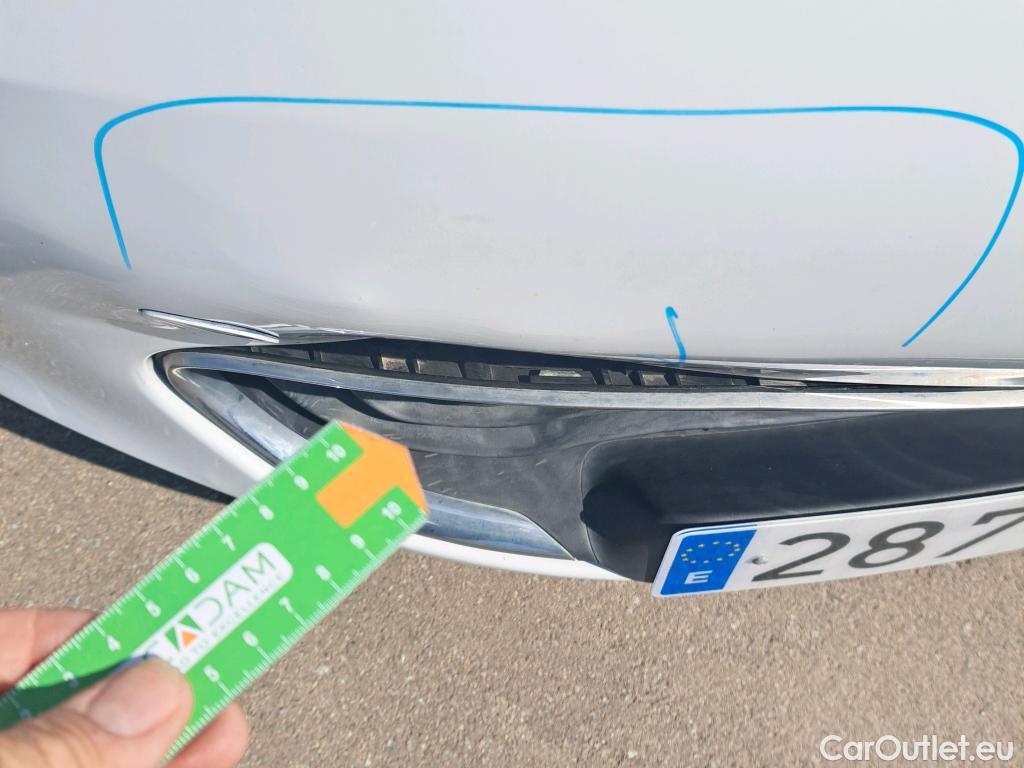  Renault  Zoe RENAULT  / 2013 / 5P / berlina con portón Limited 40 R110 #2