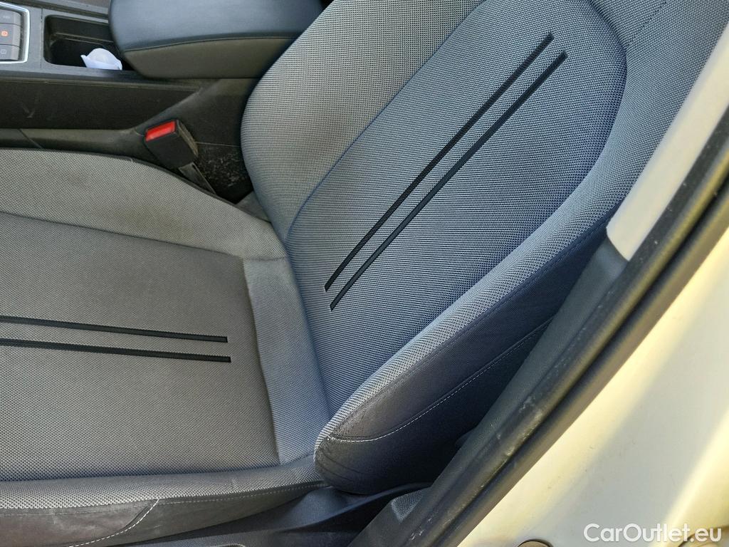  Seat  Leon SEAT Nuevo León / 2020 / 5P / familiar SP 2.0 TDI 85kW Style Go(SP) #17