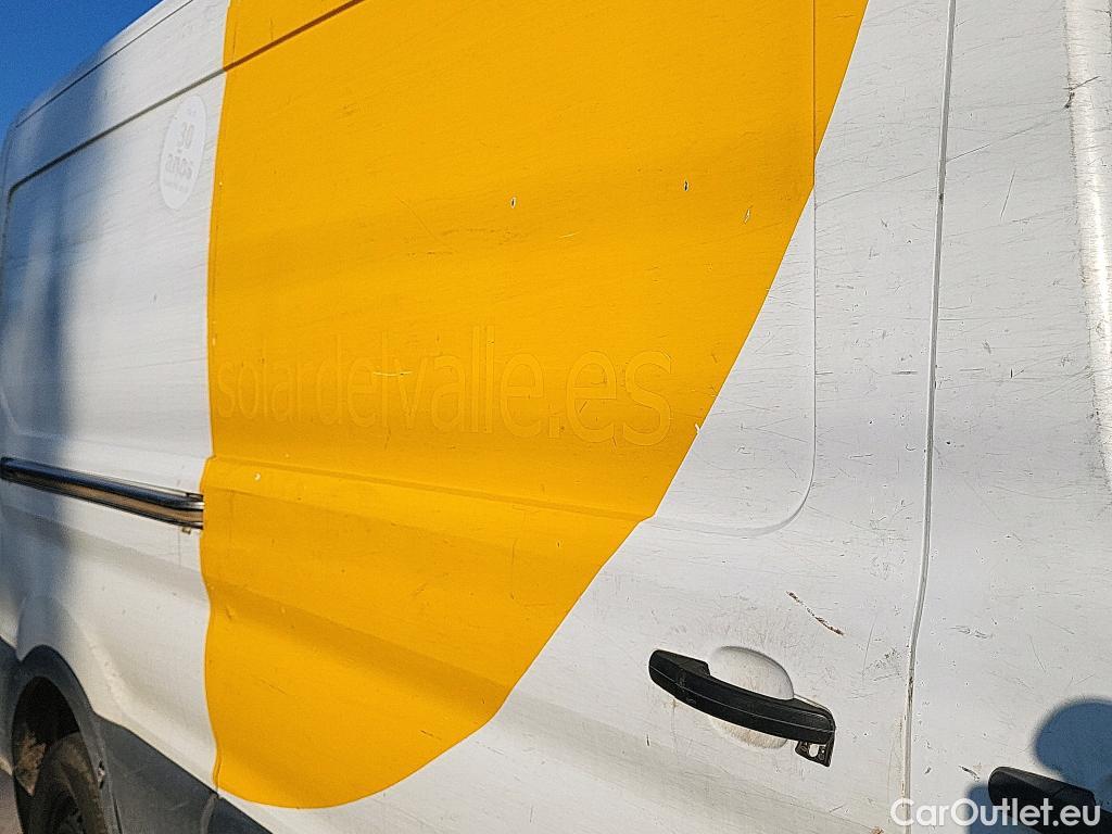  Ford  Transit FORD  / 2013 / 4P / furgón 350 96kW L3H2 Van Trend RWD #20