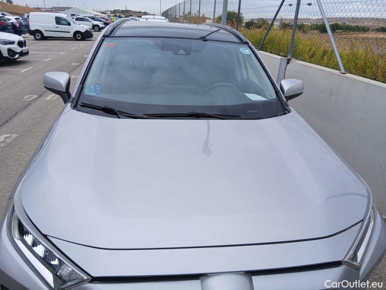  Toyota  RAV4 TOYOTA  / 2018 / 5P / todoterreno 2.5l 220H Advance Plus 4WD #1