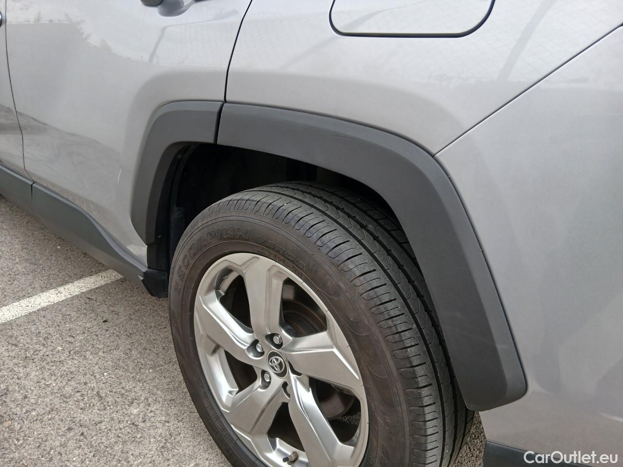  Toyota  RAV4 TOYOTA  / 2018 / 5P / todoterreno 2.5l 220H Advance Plus 4WD #20