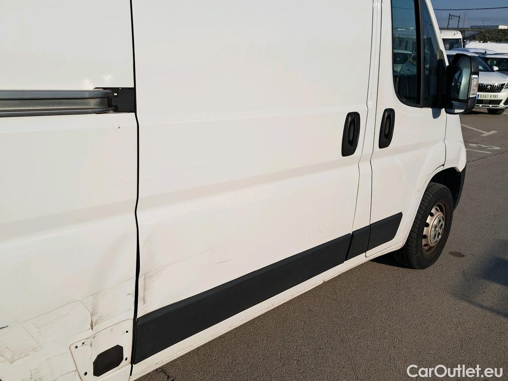  Peugeot  Boxer PEUGEOT  / 2014 / 4P / furgón 333 L2 H1 BHDI 103kW (140CV) S&S 6 V. M (AC) #18