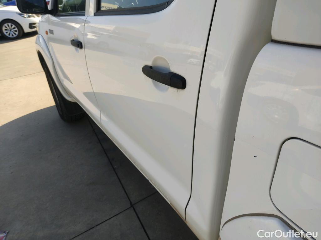  Toyota  Hilux TOYOTA  VU 4p 6G pickup 2.5 D-4D Doble Cabina GX 4x4 #15