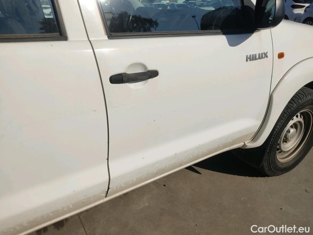  Toyota  Hilux TOYOTA  VU 4p 6G pickup 2.5 D-4D Doble Cabina GX 4x4 #23