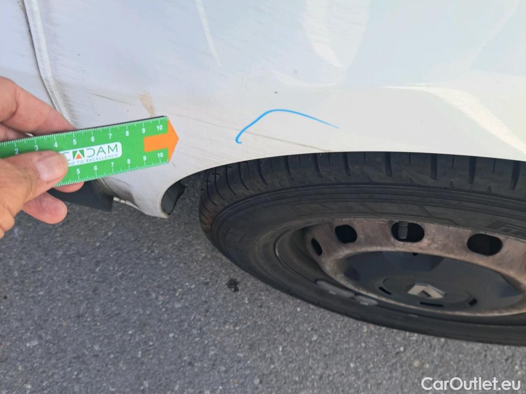  Renault  Trafic  III Combi Combi 9 L1H1 2 8t (8/9 plazas) 1.6 dCi 125CV MT6 E6 #5